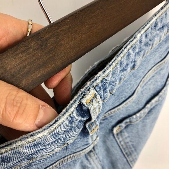 Zara Medium Wash straight leg High Rise cropped  Raw Hem Jeans size 30. - Picture 10 of 15